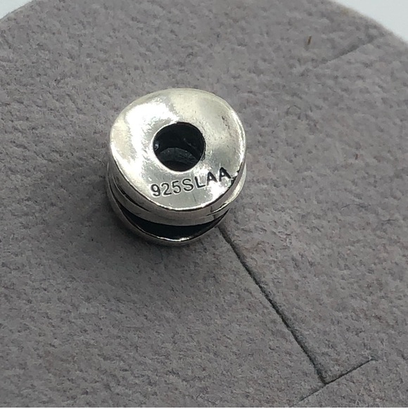 TROLLBEADS Sterling Silver Smiling Cylinder Abstract Charm 925 LAA - Picture 3 of 3